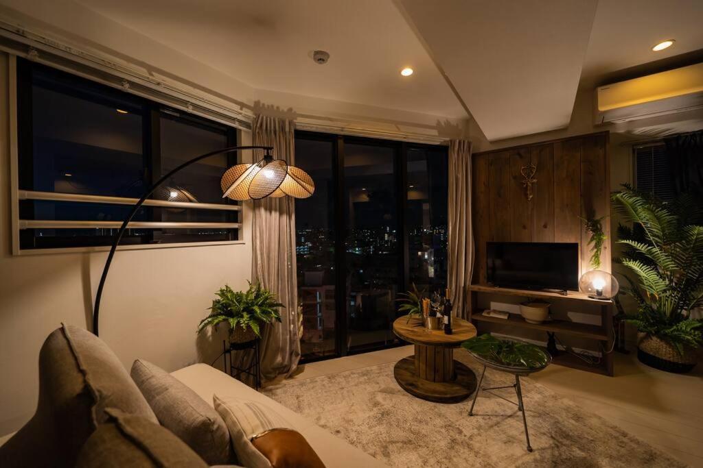 The Penthouse Ginowan Daire Urasoe Dış mekan fotoğraf